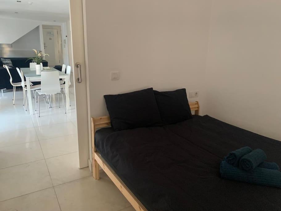 Ferienwohnung Spacious Loft / Literally At The Foot Of Alhambra Granada Exterior foto